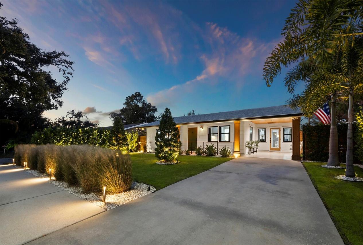 2421 Prospect St., Sarasota, FL 34239