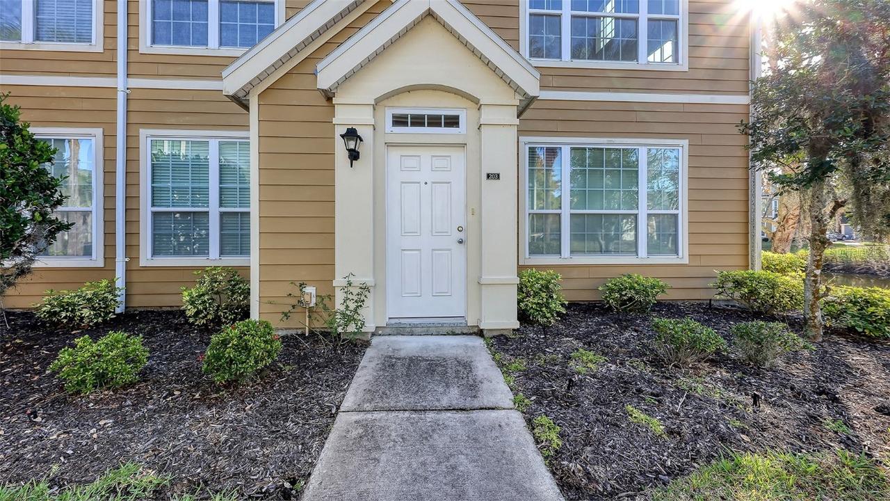 5520 Rosehill Rd. #203, Sarasota, FL 34233