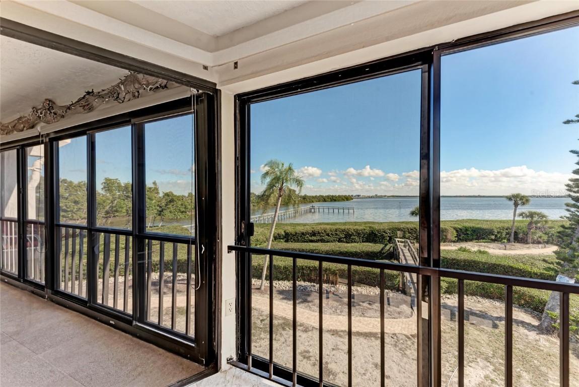 3805 E Bay Dr. #309, Holmes Beach, FL 34217