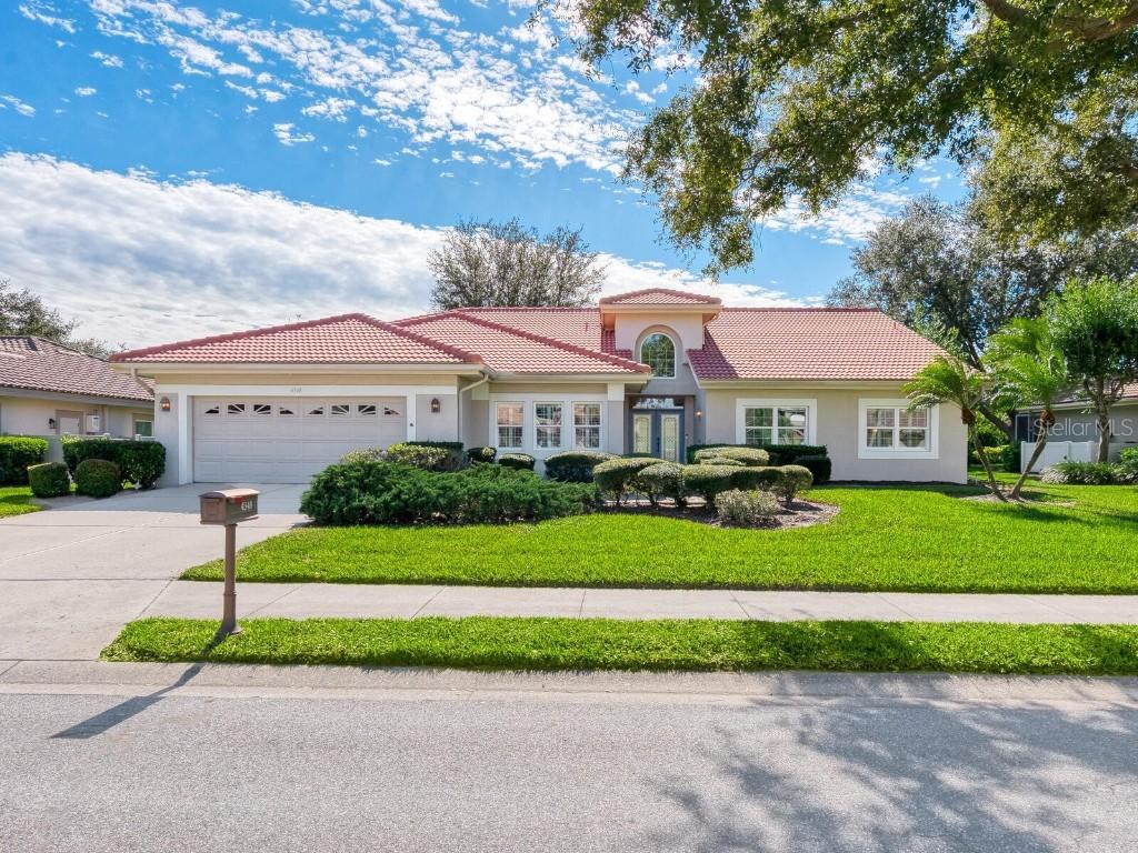 4348 Highland Oaks Cir., Sarasota, FL 34235