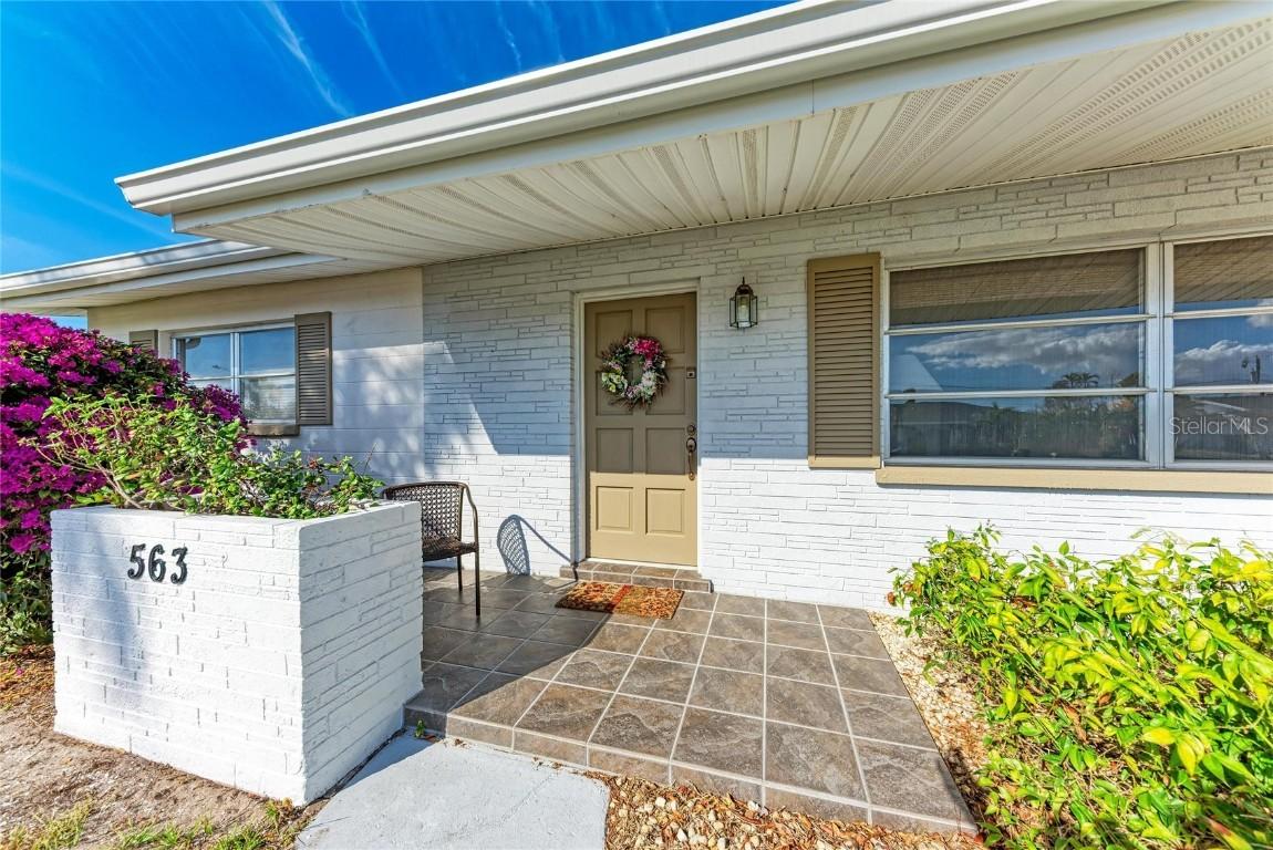 563 Oxford Dr., Venice, FL 34293