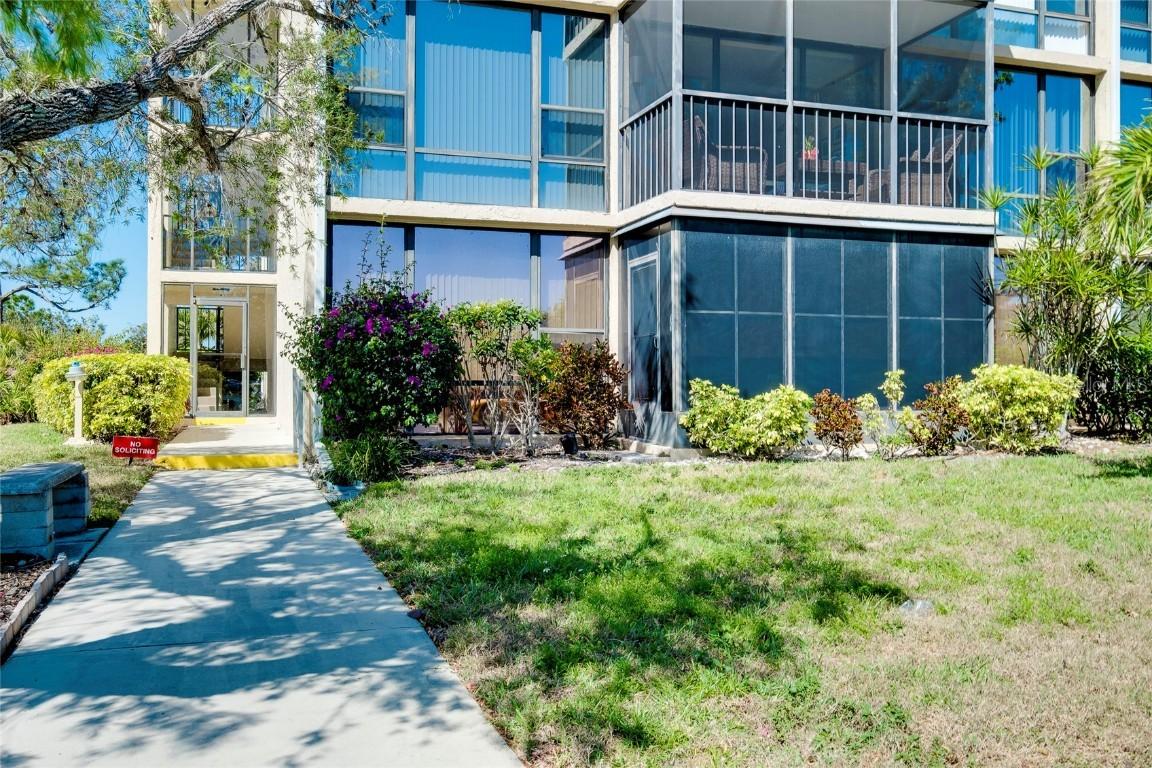 612 Bird Bay Dr. #116, Venice, FL 34285