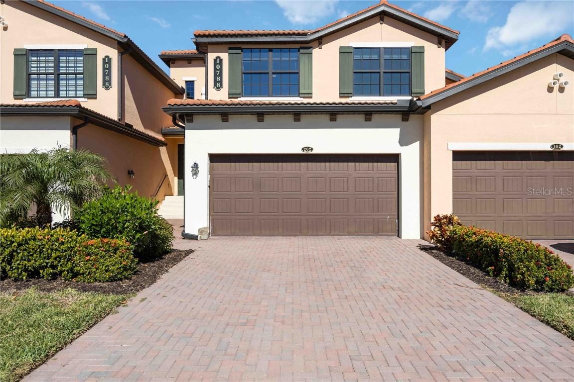 10788 Tarflower Dr. #202, Venice, FL 34293