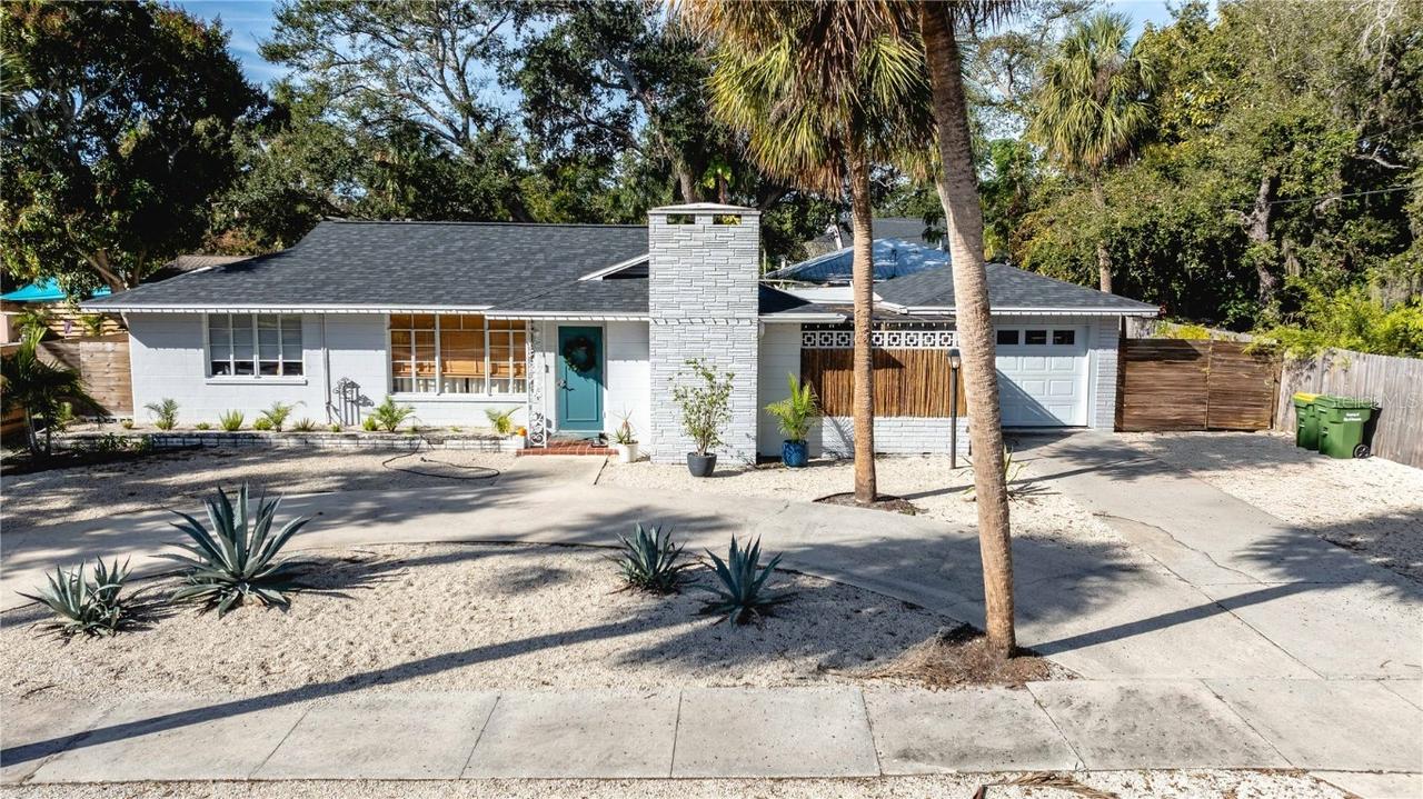 2019 Chippawa Pl., Sarasota, FL 34234