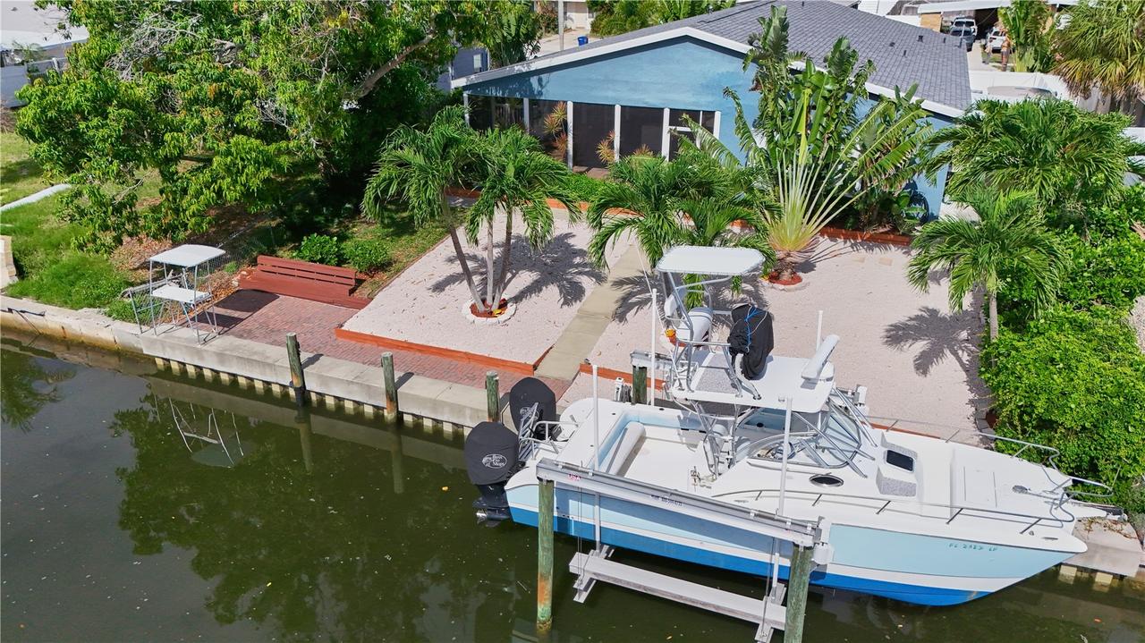 6811 Georgia Ave., Bradenton, FL 34207