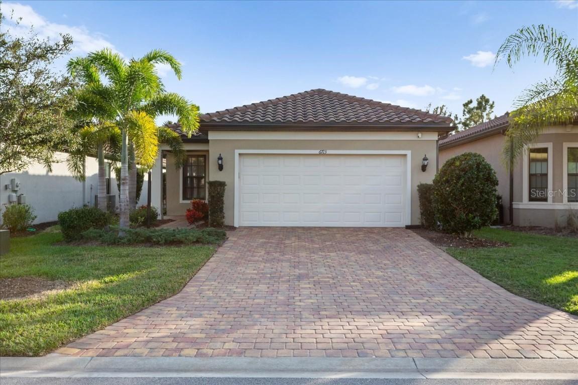 6713 Alstead Cir., Lakewood Ranch, FL 34202
