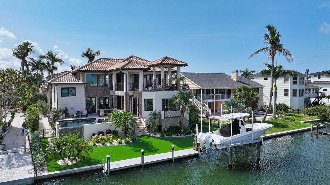 795 Marbury Ln., Longboat Key, FL 34228