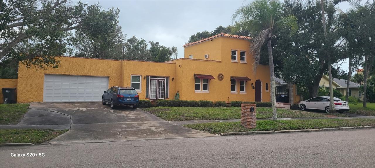 322 Buena Vista Ave., Sarasota, FL 34243
