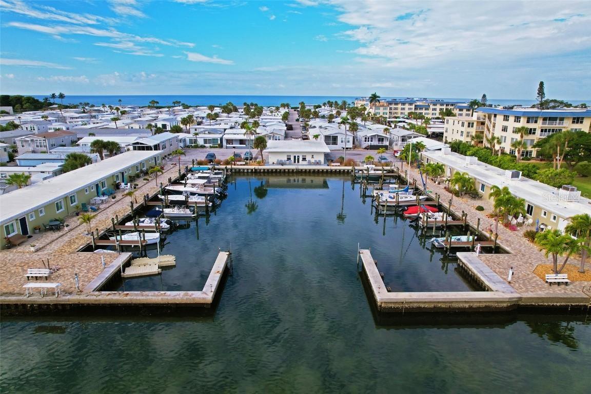 106 Twin Shores Blvd., Longboat Key, FL 34228