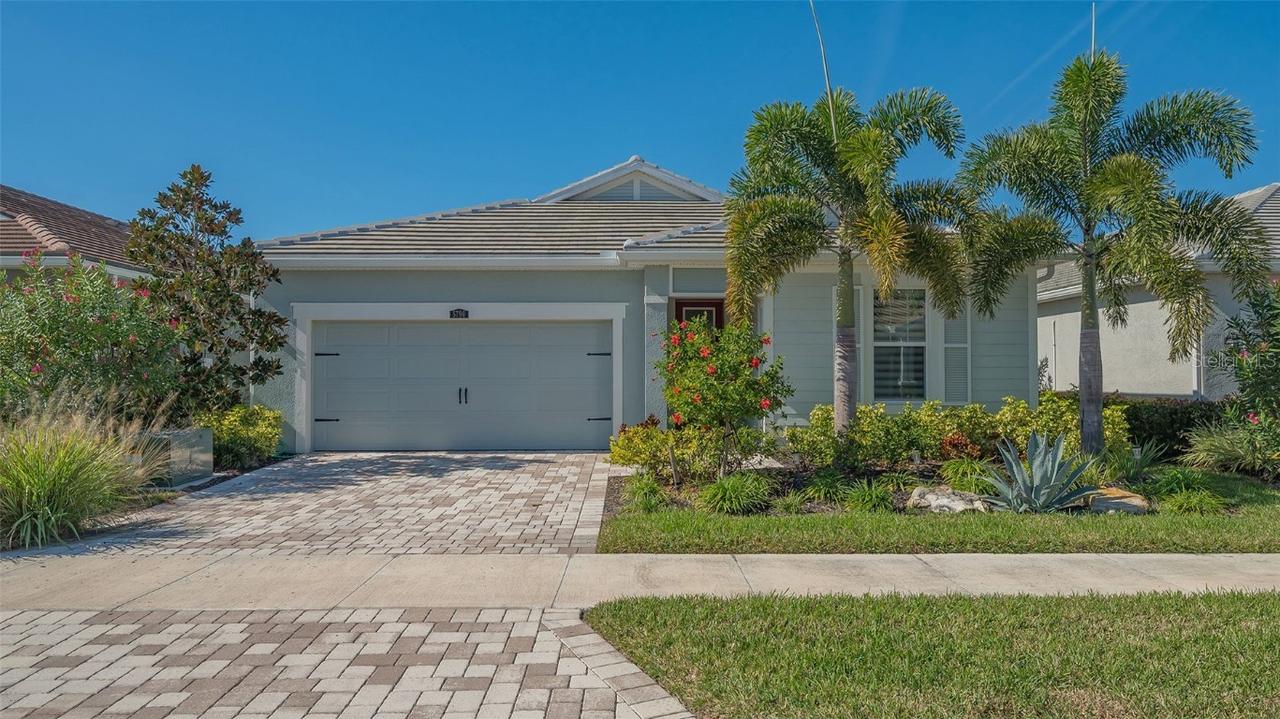 5790 Long Shore Loop, Sarasota, FL 34238