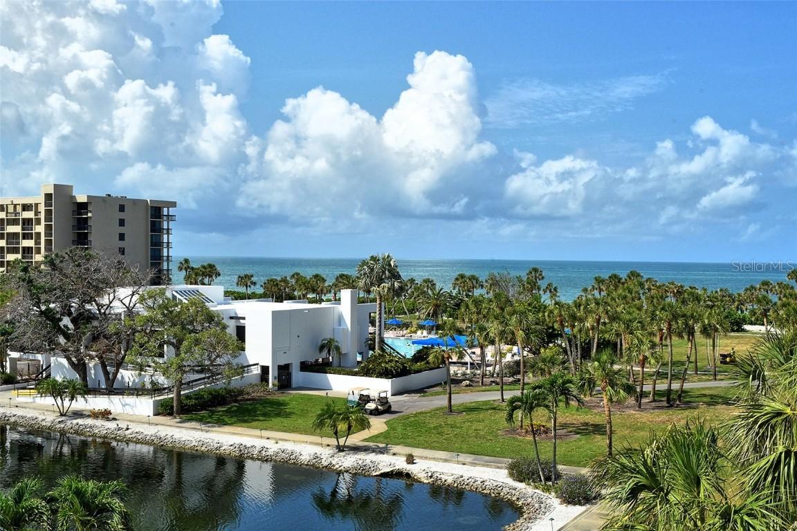 1115 Gulf Of Mexico Dr. #304, Longboat Key, FL 34228