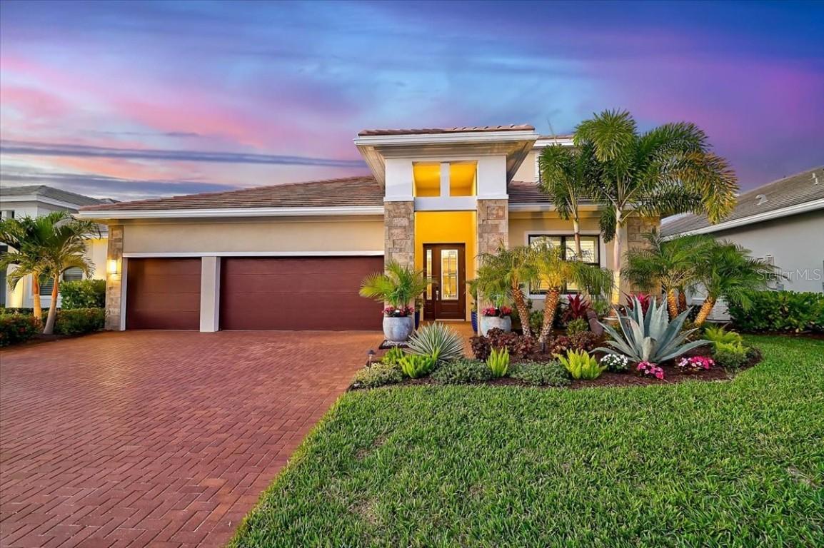 4966 Kiva Cir., Bradenton, FL 34211