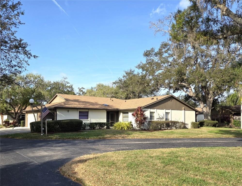 4735 Oak Hill Dr. #8, Sarasota, FL 34232