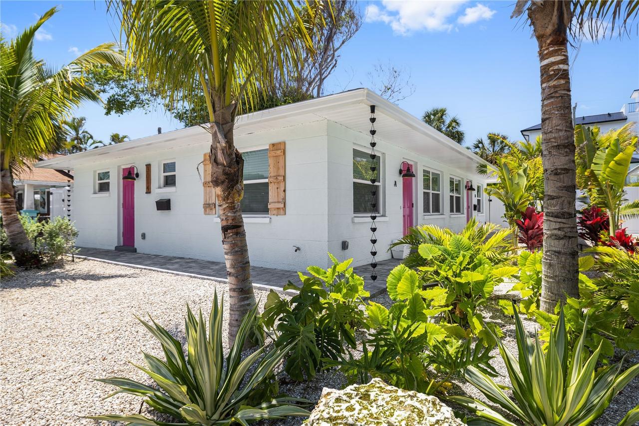 3014 Gulf Dr., Holmes Beach, FL 34217