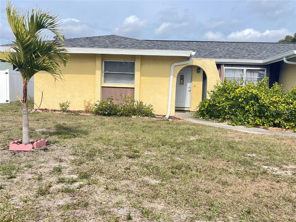 1115 Southern Pine Ln., Sarasota, FL 34243