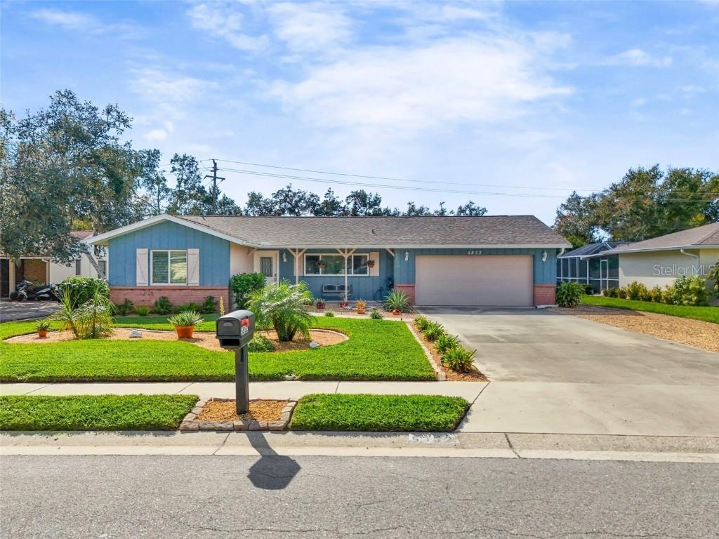 5852 Whistlewood Cir., Sarasota, FL 34232