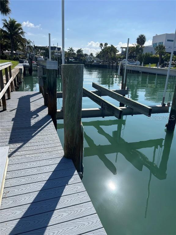 418 Meadow Lark Dr., Sarasota, FL 34236