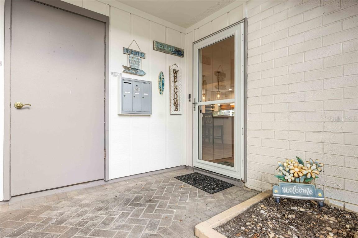 1166 W Peppertree Dr. #112D, Sarasota, FL 34242