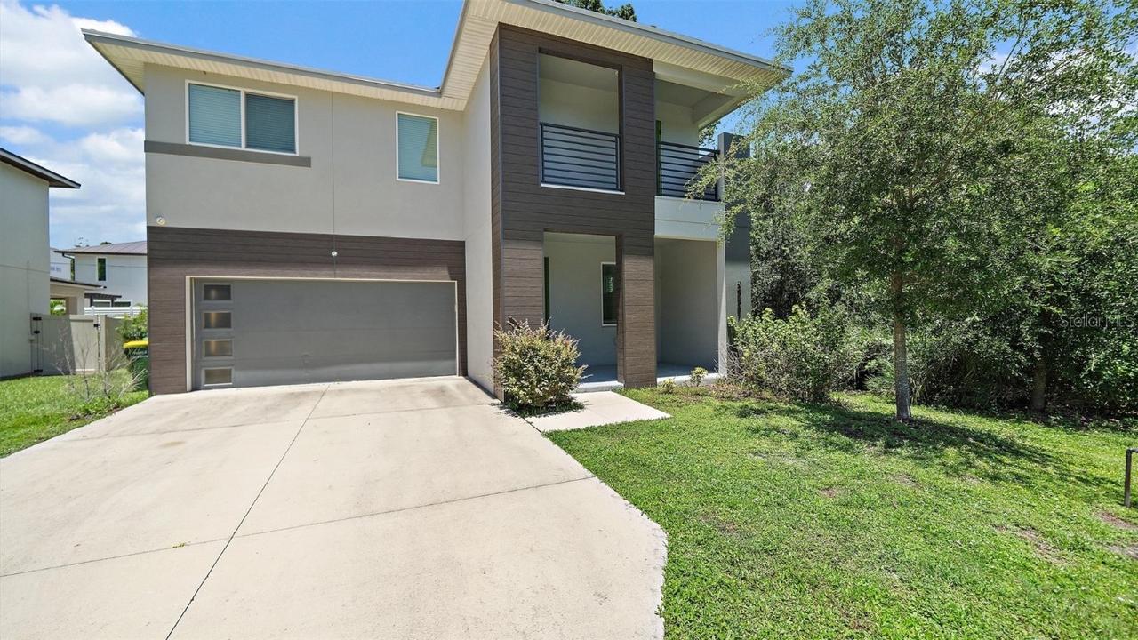 2587 Temple St., Sarasota, FL 34239
