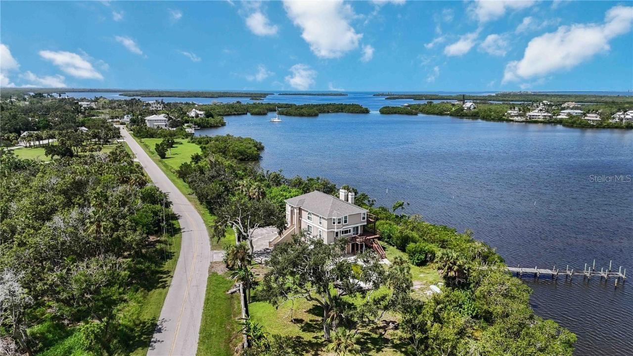1470 Bayshore Dr., Terra Ceia, FL 34250