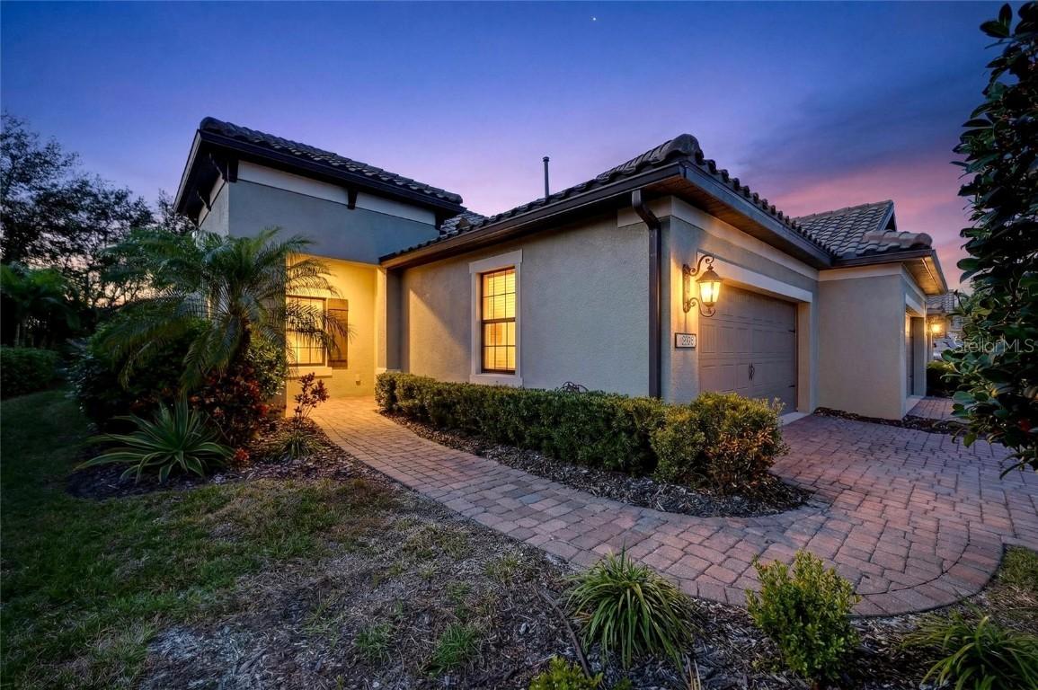 6342 Positano Ct., Sarasota, FL 34243