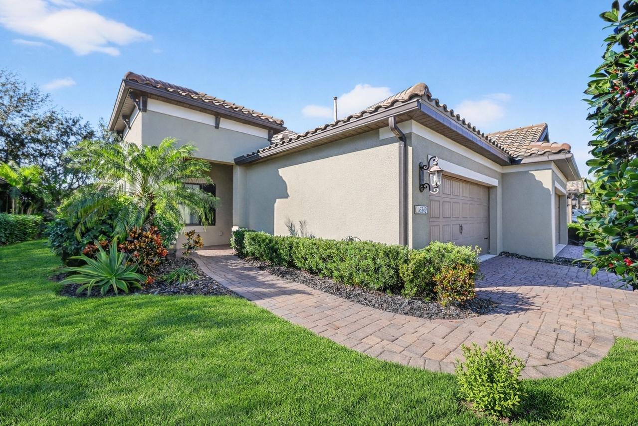 6342 Positano Ct., Sarasota, FL 34243
