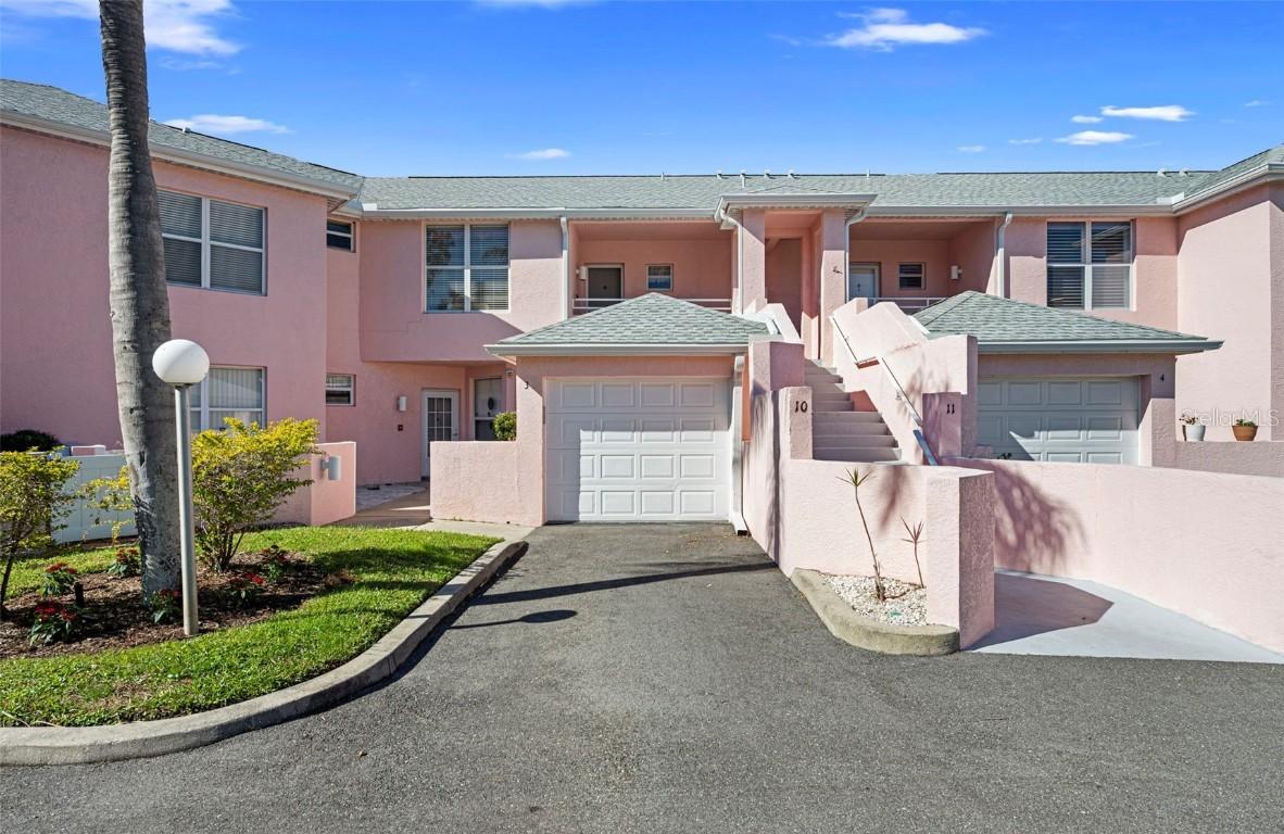 4220 Pinebrook Cir. #10, Bradenton, FL 34209