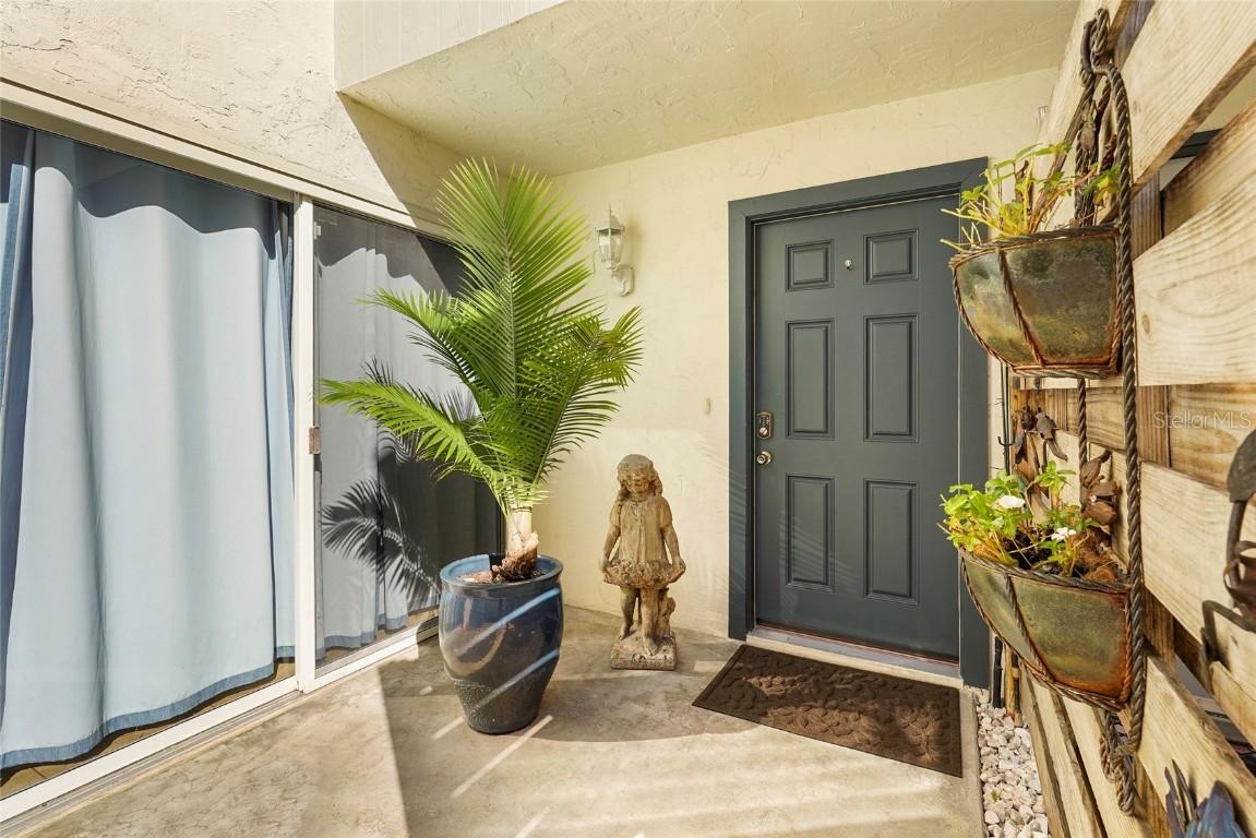 1143 Longfellow Rd., Sarasota, FL 34243