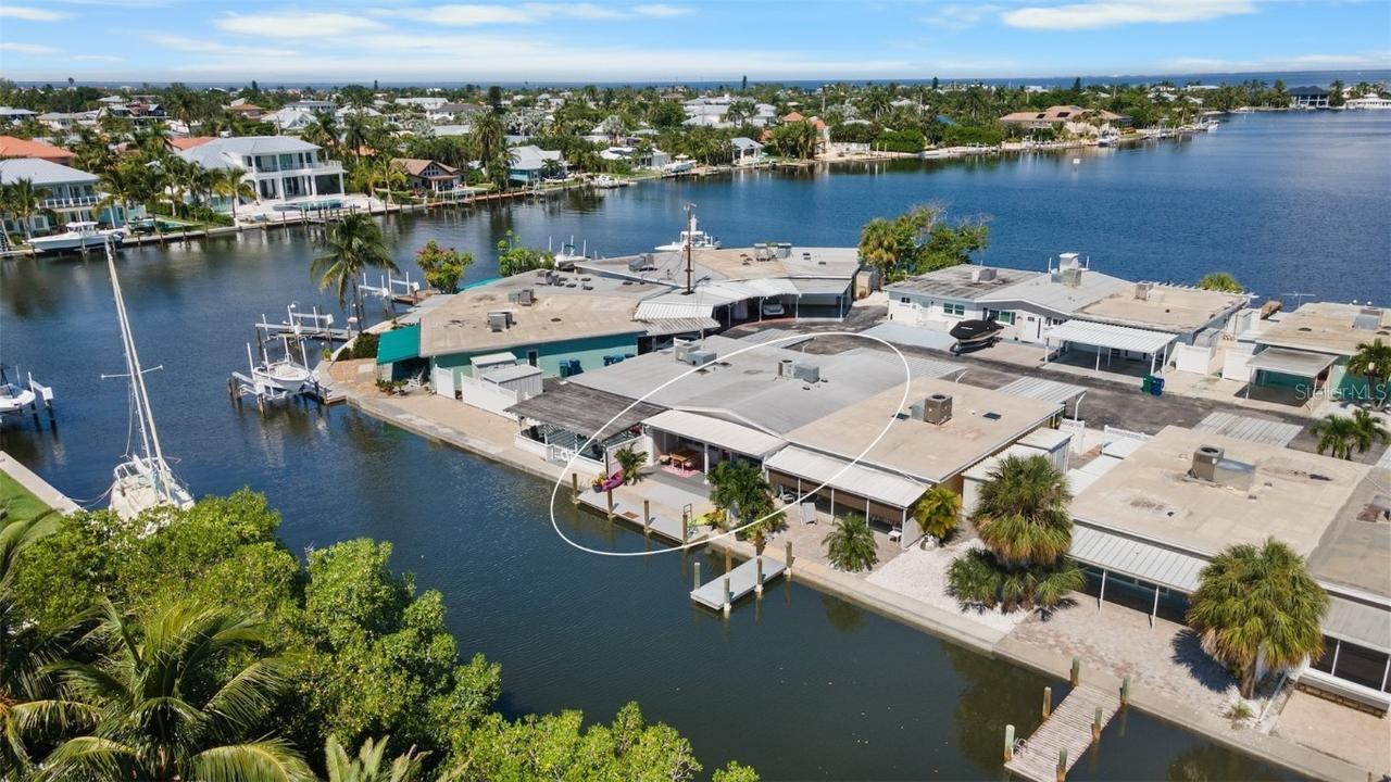 26 Seaside Ct., Holmes Beach, FL 34217