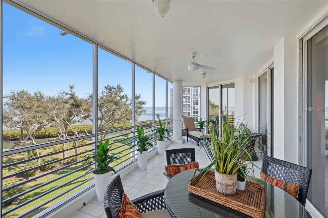 2550 Harbourside Dr. #333, Longboat Key, FL 34228