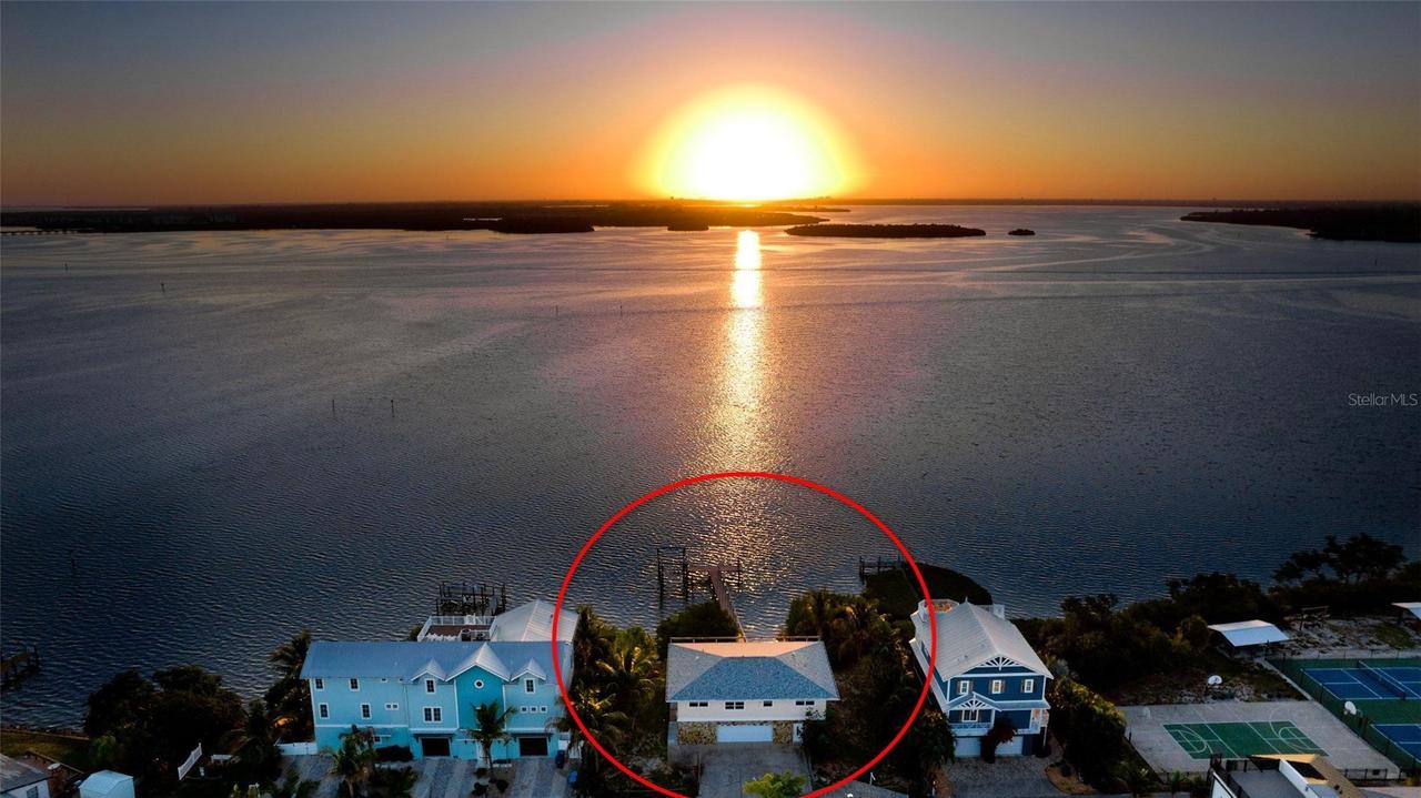 2512 Avenue A, Bradenton Beach, FL 34217