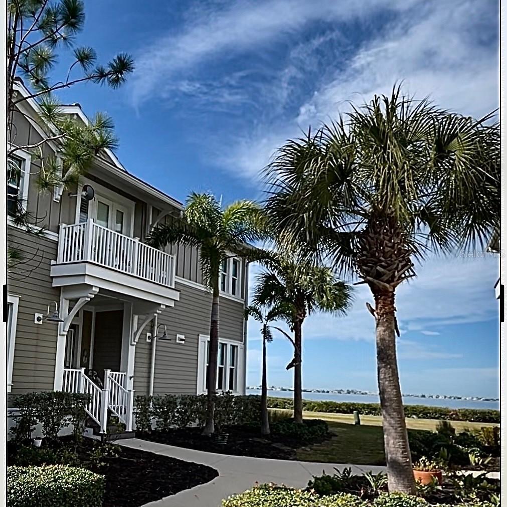 310 Compass Point Dr. #101, Bradenton, FL 34209