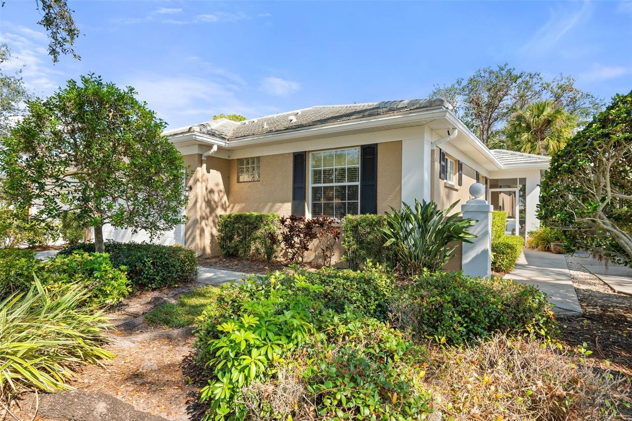 905 Barclay Ct., Venice, FL 34293