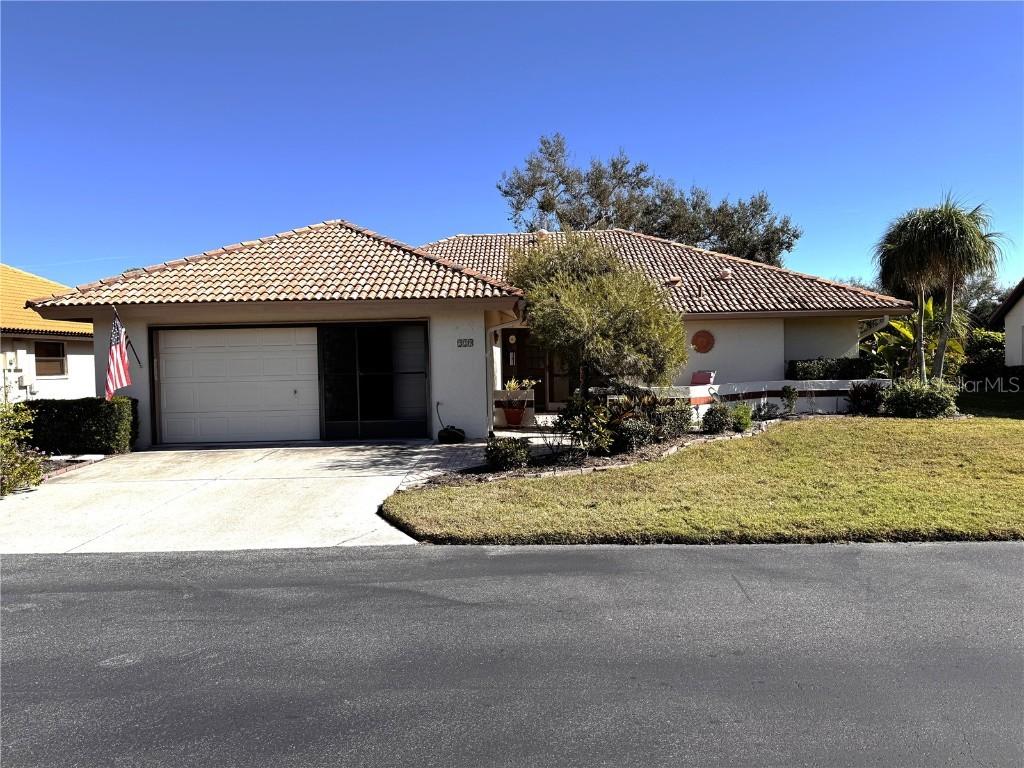 229 Laurel Hollow Dr. #83, Nokomis, FL 34275