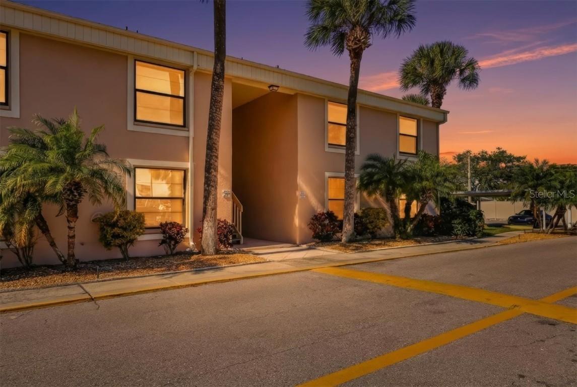 6343 Manatee Ave., Bradenton, FL 34209