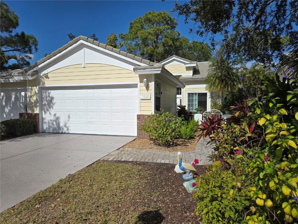 7628 Whitebridge Glen, University Park, FL 34201