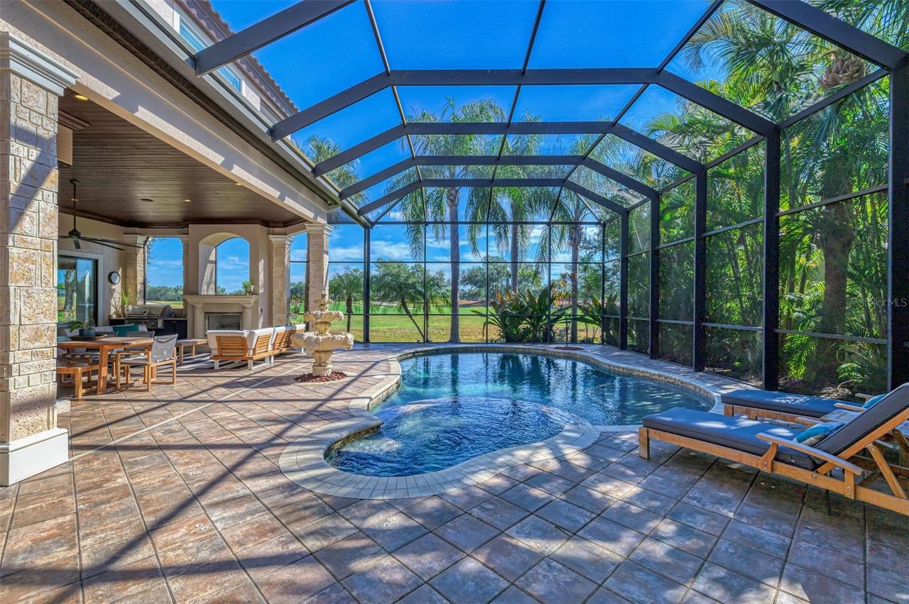 7427 Greystone St., Lakewood Ranch, FL 34202