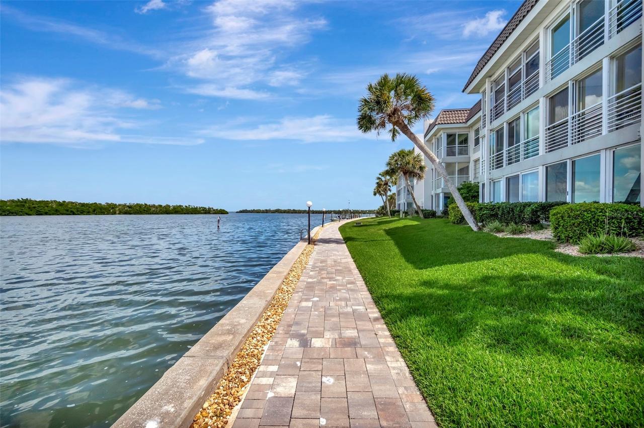 4310 Falmouth Dr. #102, Longboat Key, FL 34228