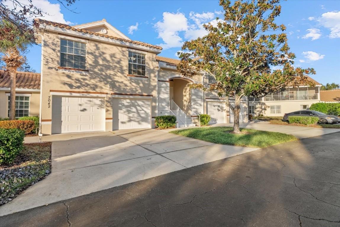 7040 Strand Cir., Bradenton, FL 34203