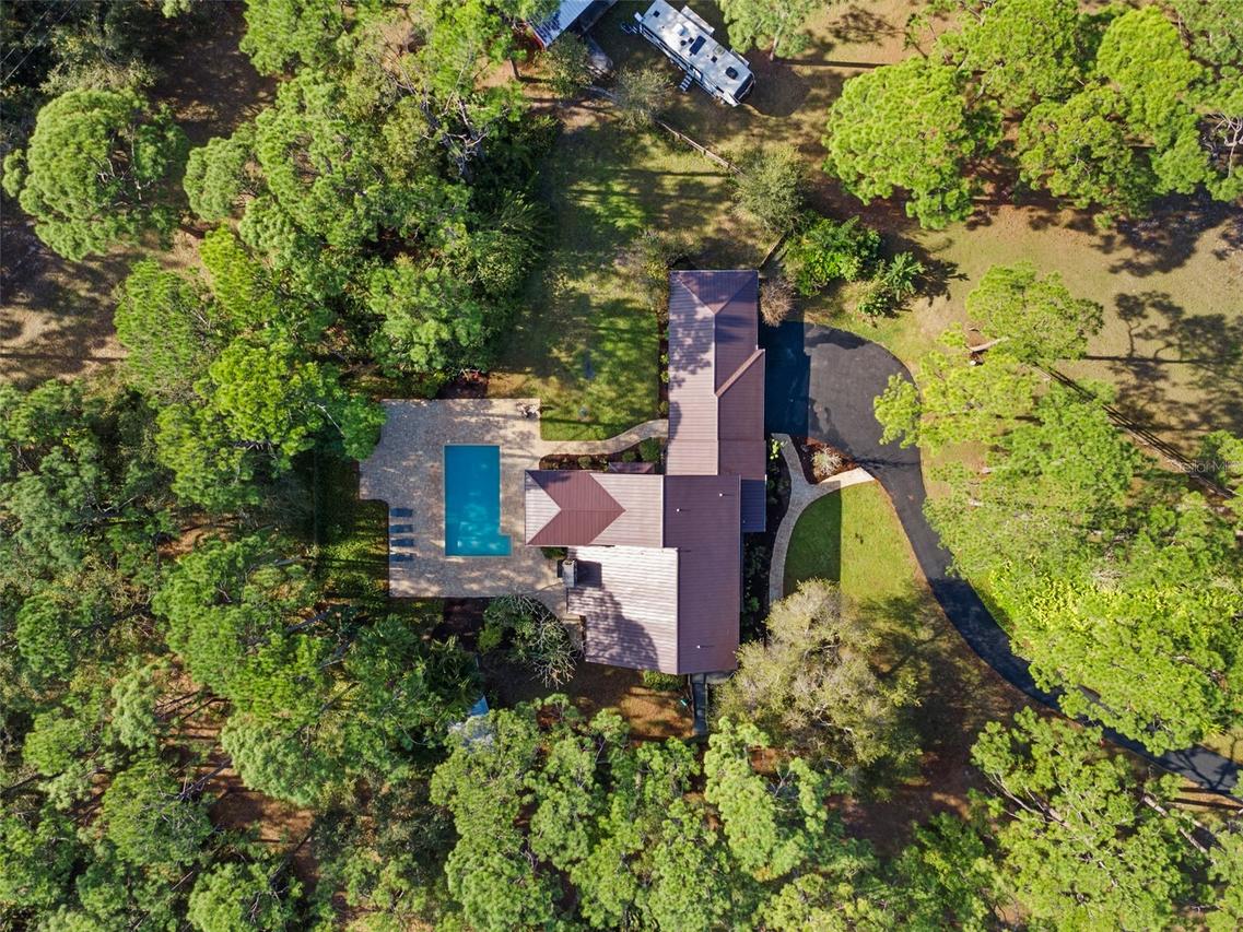 6950 El Dorado Dr., Sarasota, FL 34240