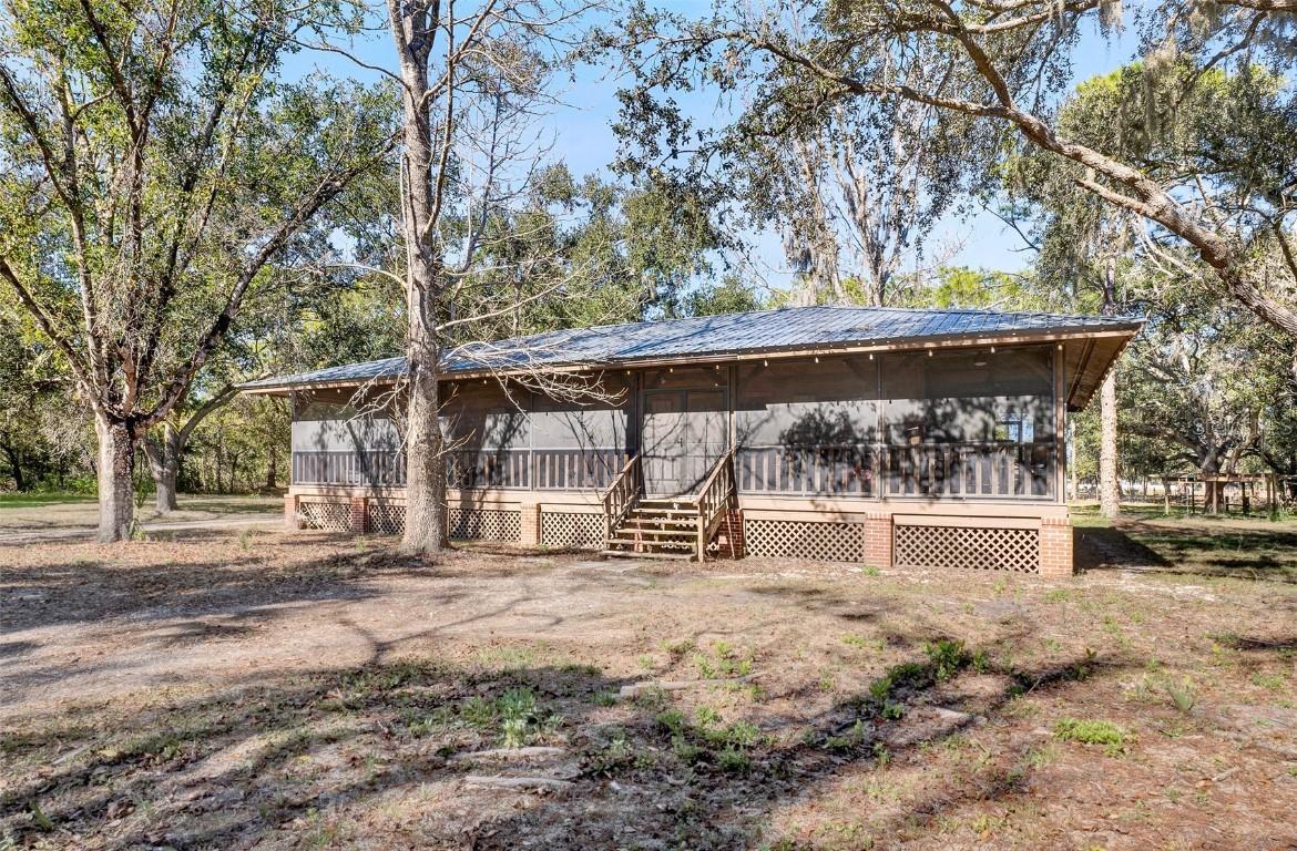 16418 Winburn Dr., Sarasota, FL 34240