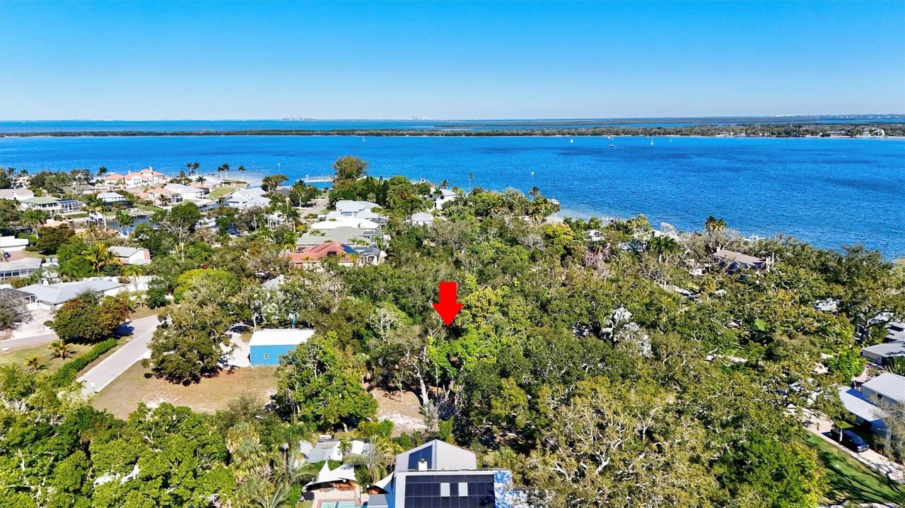 71st St., Bradenton, FL 34209