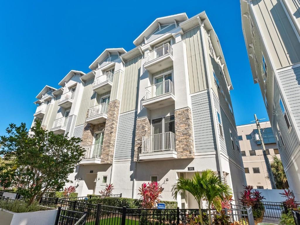 508 Laurel Park Dr., Sarasota, FL 34236