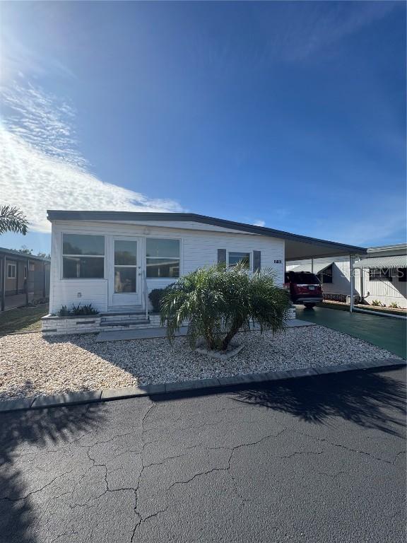 40 Lafitte Dr., Nokomis, FL 34275