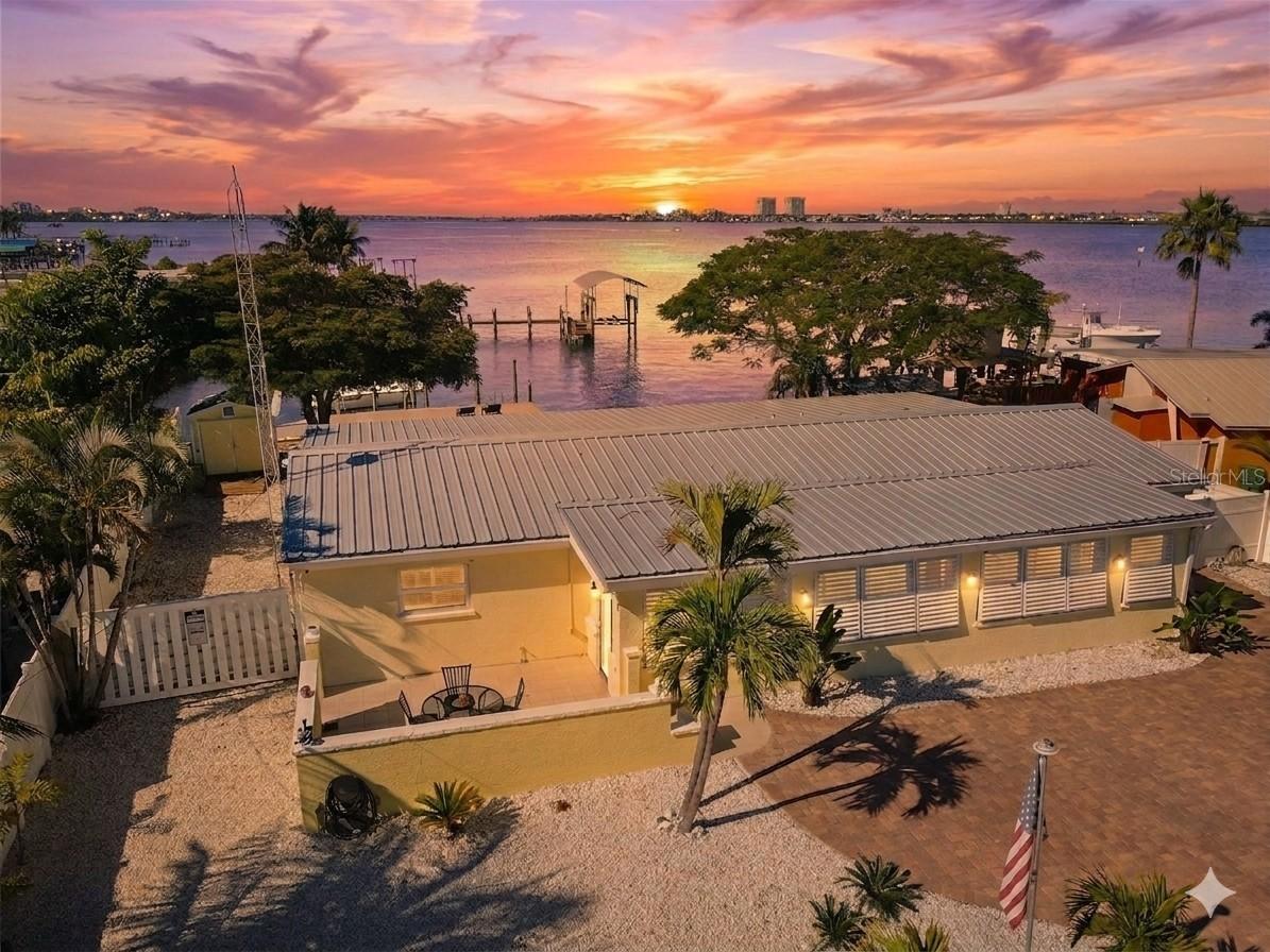 218 22nd St., Bradenton, FL 34208