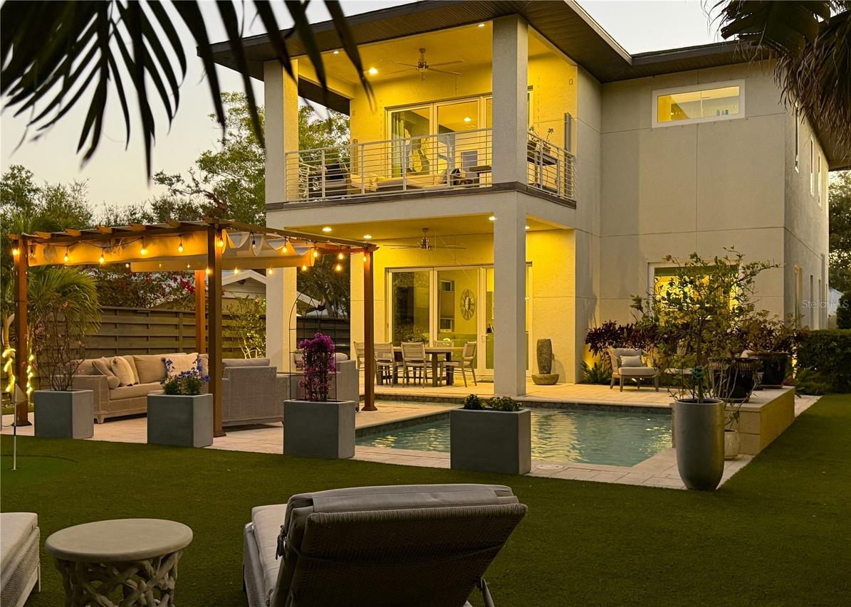 2323 Pine Ter., Sarasota, FL 34231