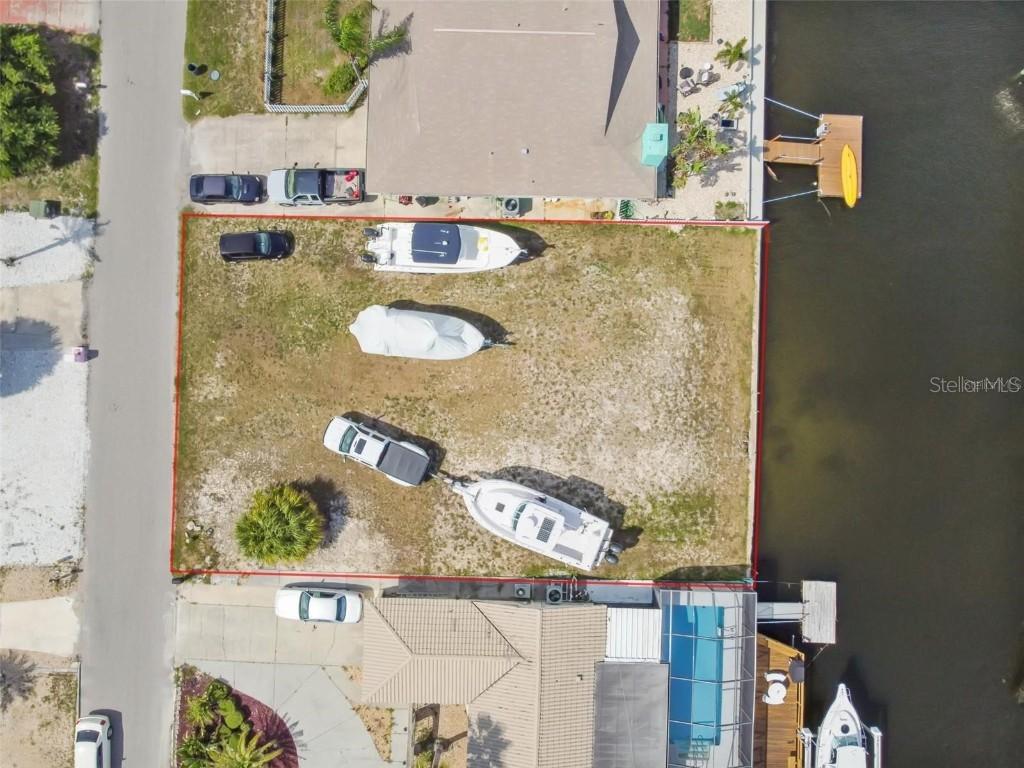 13612 Garris Dr, Hudson, FL 34667