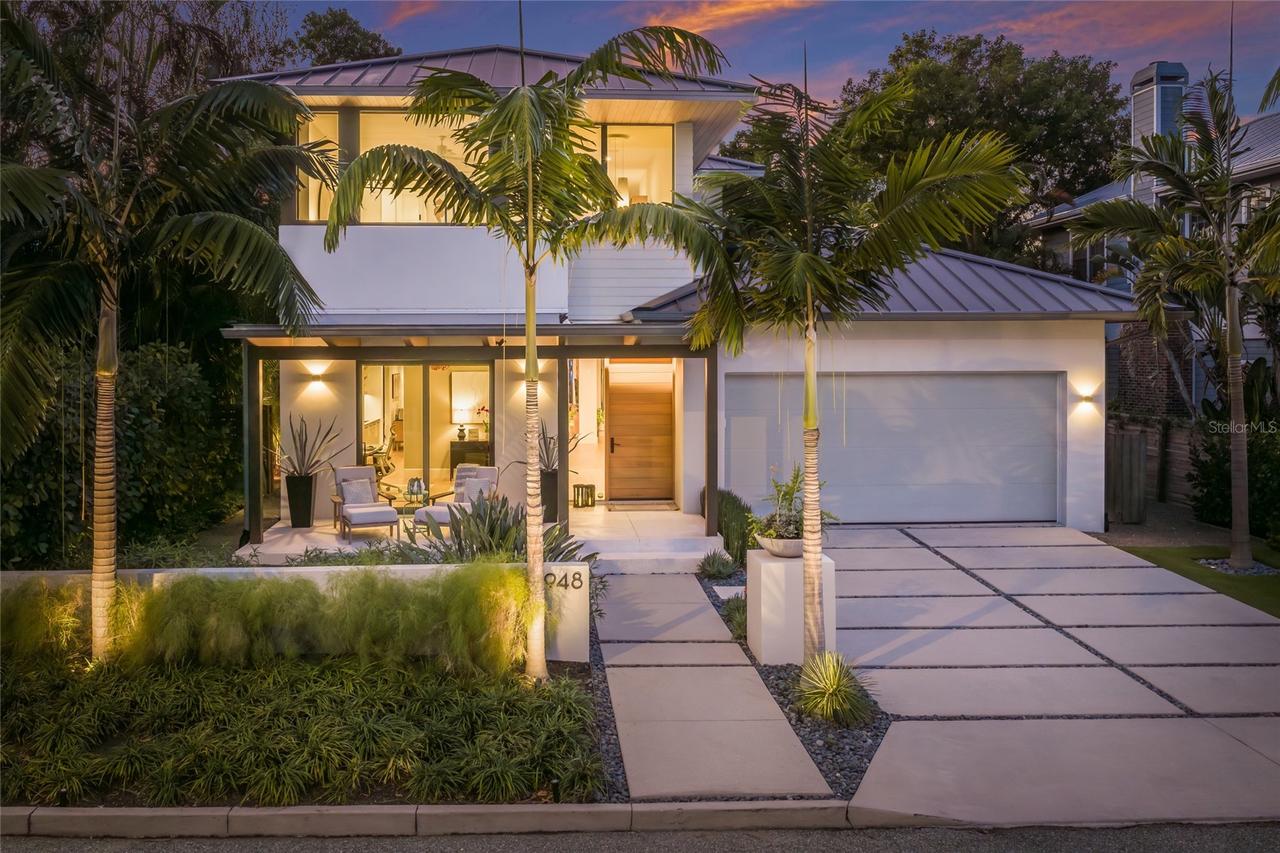 948 Citrus Ave., Sarasota, FL 34236
