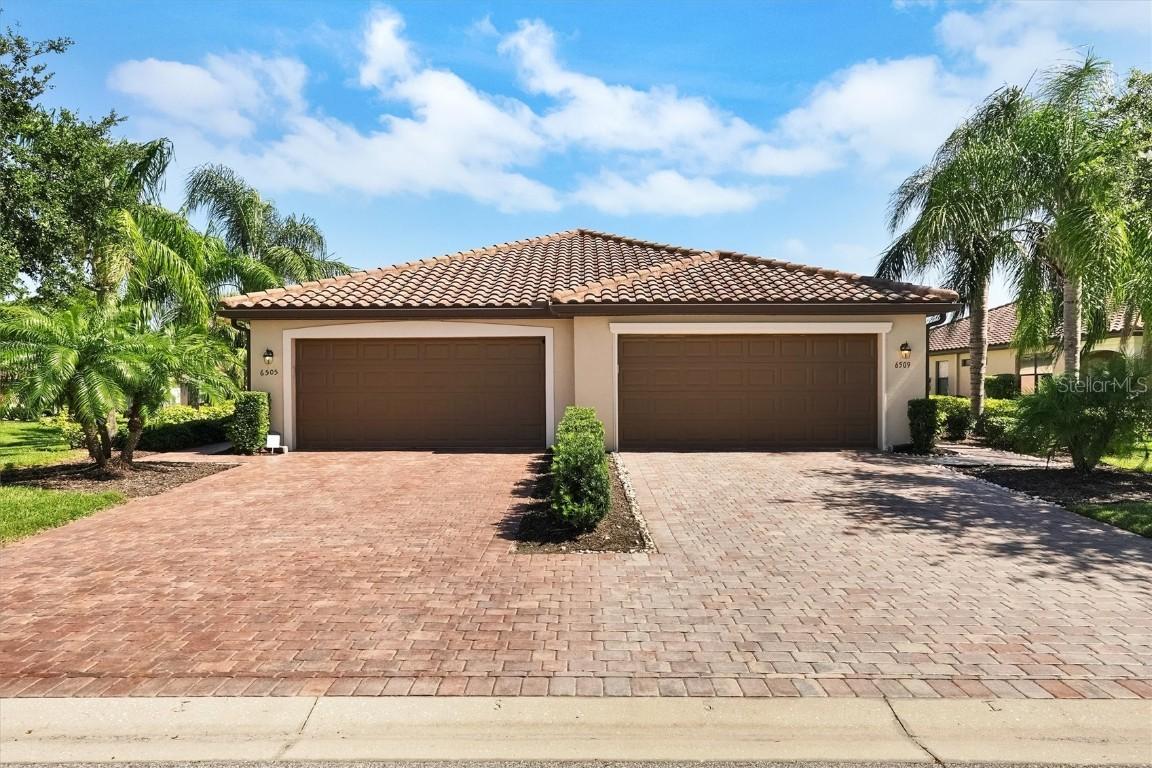 6509 Candlestick Dr., Bradenton, FL 34212
