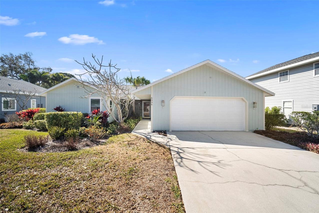6936 Arbor Oaks Cir., Bradenton, FL 34209